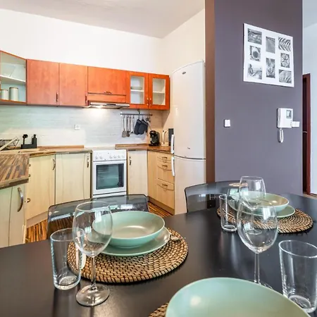 Urbanelegance Escape, Free Parking Near Arena Appartement *