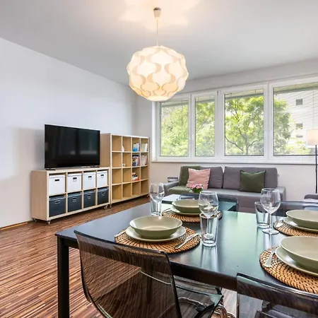 Urbanelegance Escape, Free Parking Near Arena Bratislava
