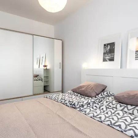 Urbanelegance Escape, Location, Private Parking